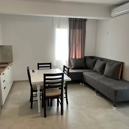 3rd Floor Mali I Robit Appartement