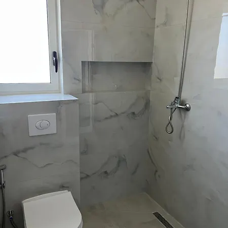 3rd Floor Mali I Robit Appartement *