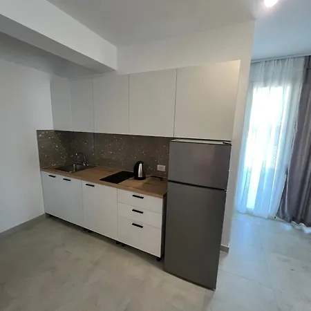 3rd Floor Mali I Robit 格勒姆