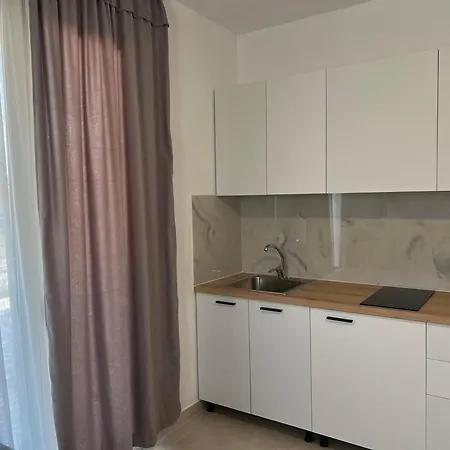 Apartmán 3rd & 4th Floor Mali I Robit Golem (Tirana)