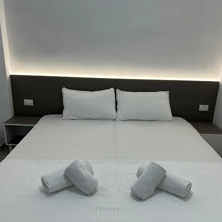 3rd & 4th Floor Mali I Robit * Golem (Tirana)