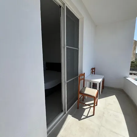 3rd Floor Mali I Robit アパート *