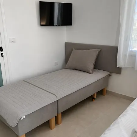 3rd & 4th Floor Mali I Robit Διαμέρισμα Golem (Tirana)
