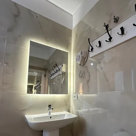 Διαμέρισμα 3rd & 4th Floor Mali I Robit Golem (Tirana)