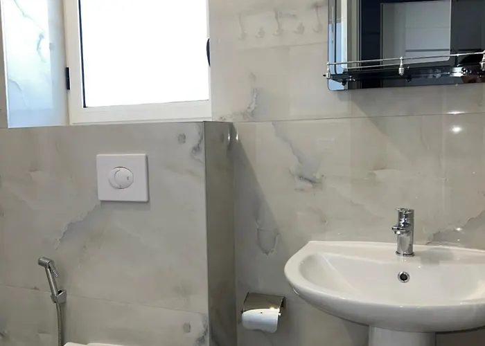 Apartment 3rd Floor Mali I Robit Golem (Tirana)